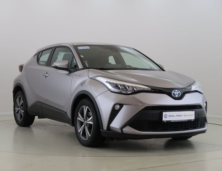 Toyota C-HR SUV / Terénní 1,8 l 72 kw