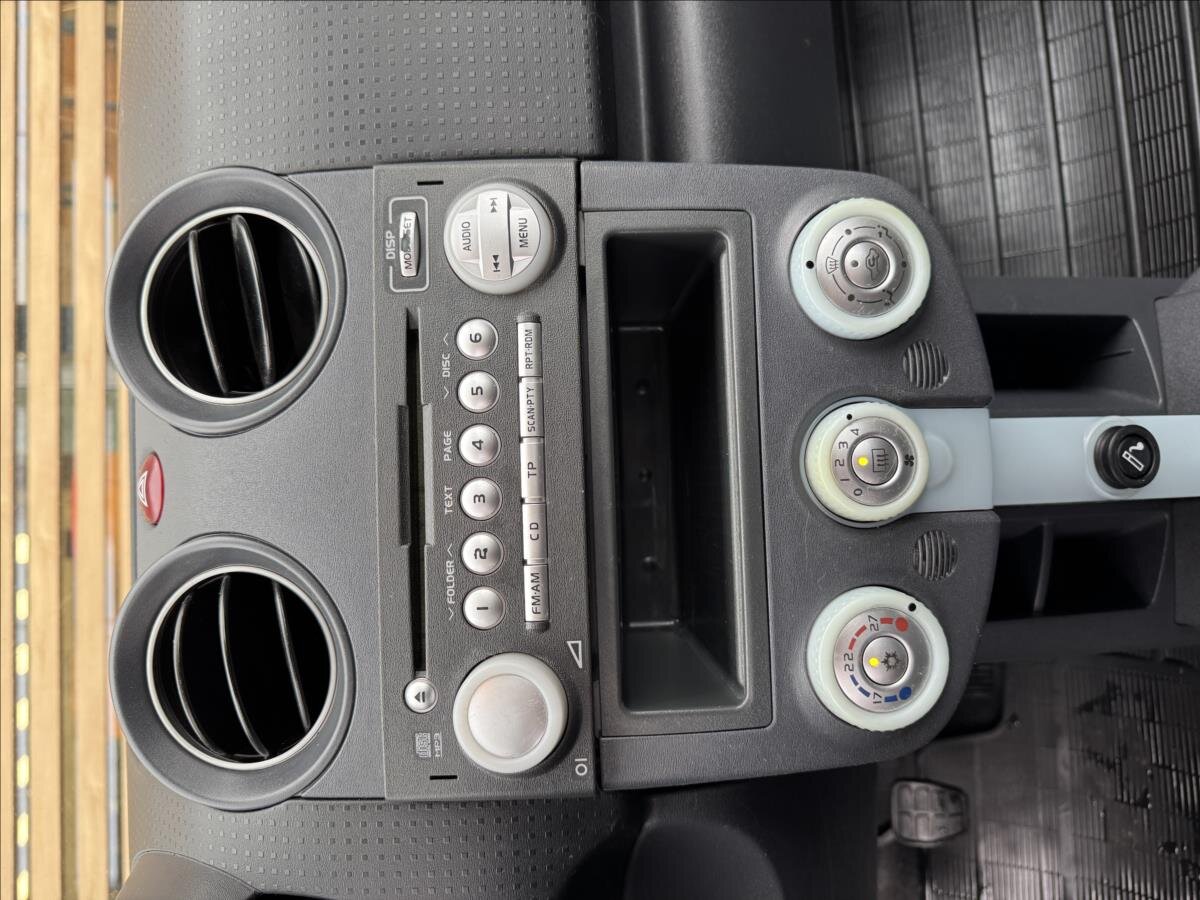 Mitsubishi Colt Hatchback 1,1 l 55 kw