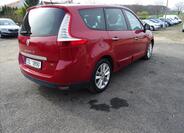 Renault Grand Scénic 8