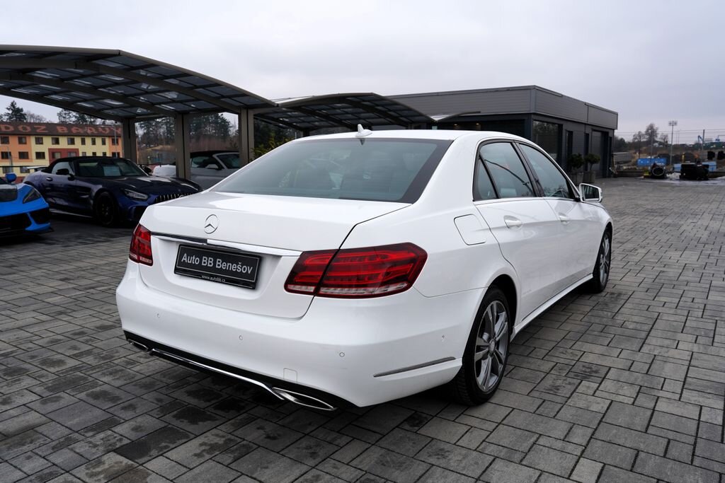 Mercedes-Benz Třídy E Sedan 2,1 l 125 kw