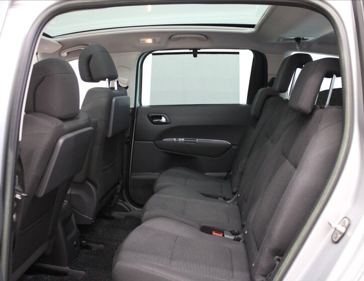 Peugeot 5008 7