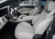 Mercedes-Benz Třídy S Kupé 4,0 l 450 kw