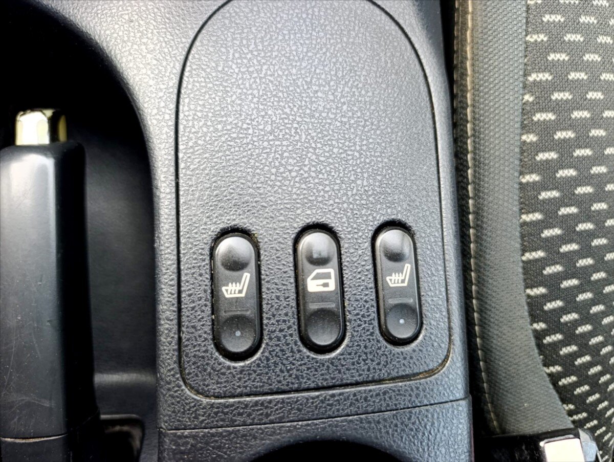 Nissan Qashqai SUV / Terénní 1,5 l 78 kw