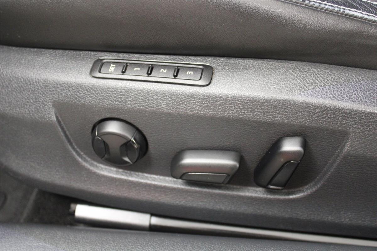 Škoda Superb Kombi 2,0 l 110 kw