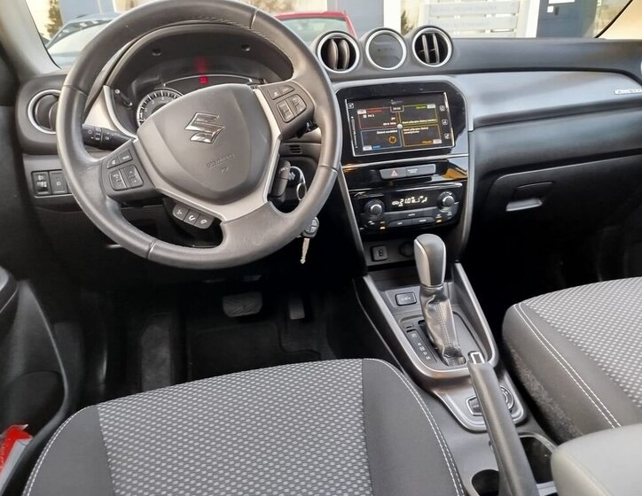 Suzuki Vitara 9