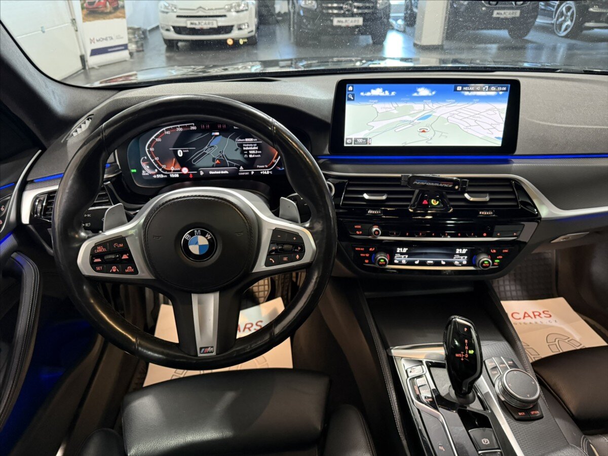 BMW Řada 5 Kombi 3,0 l 210 kw