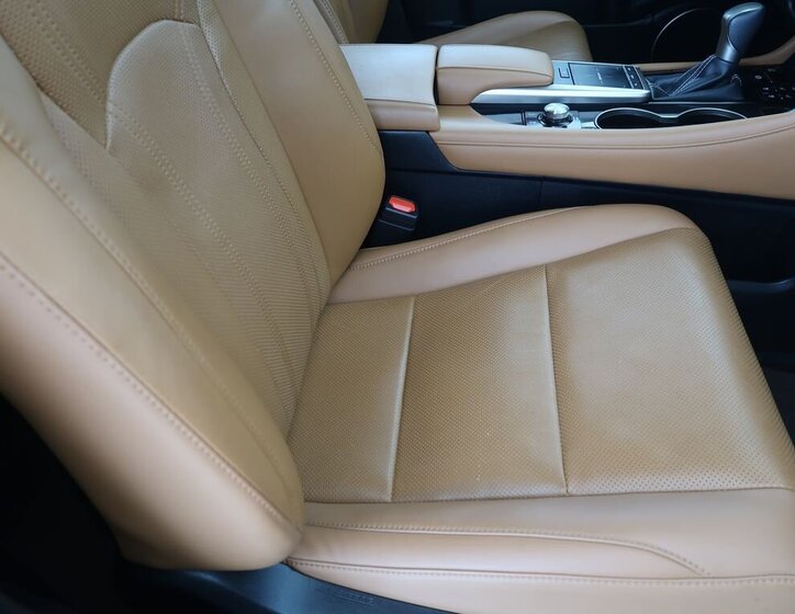 Lexus RX 300 SUV 2,0 l 175 kw