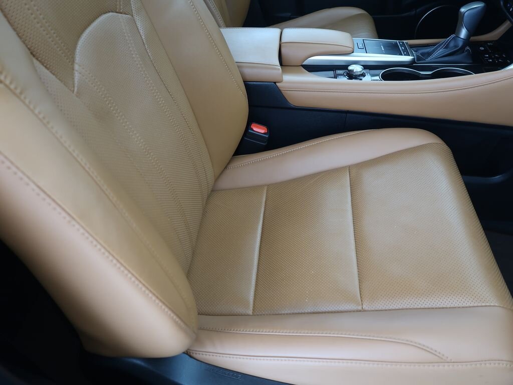 Lexus RX 300 SUV 2,0 l 175 kw