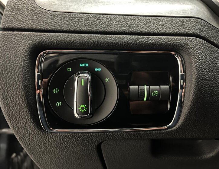 Škoda Superb Liftback 2,0 l 103 kw