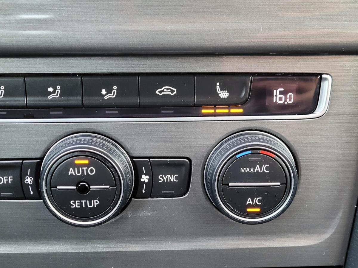 Volkswagen Golf Hatchback 1,2 l 63 kw