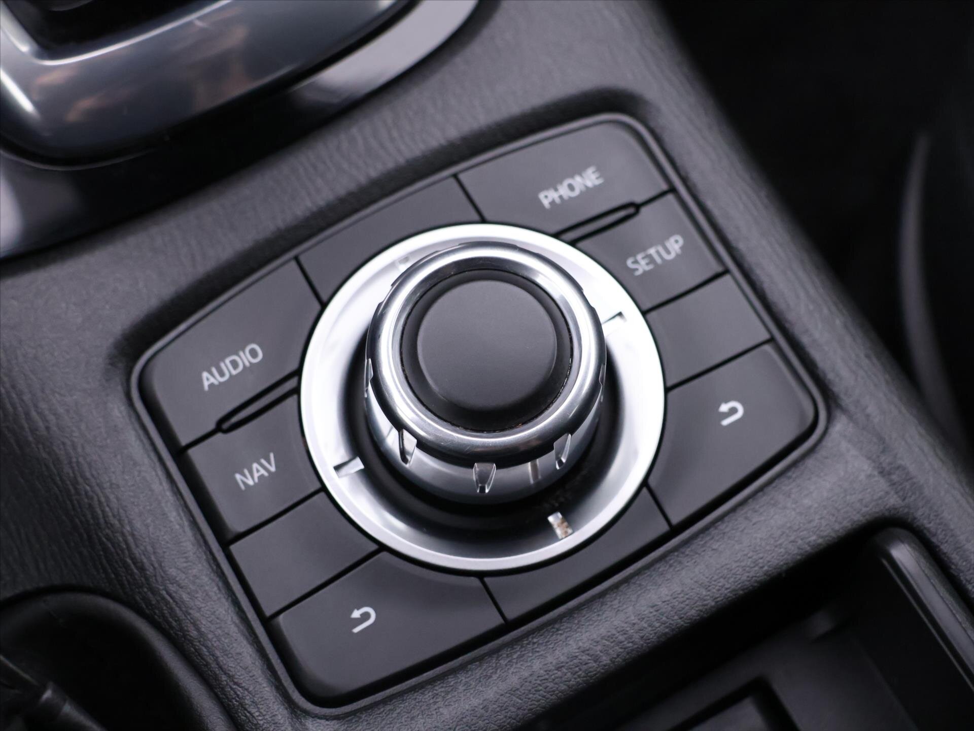 Mazda 6 Sedan / Limuzína 2,5 l 141 kw