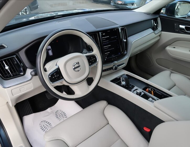 Volvo XC60 SUV 2,0 l 145 kw