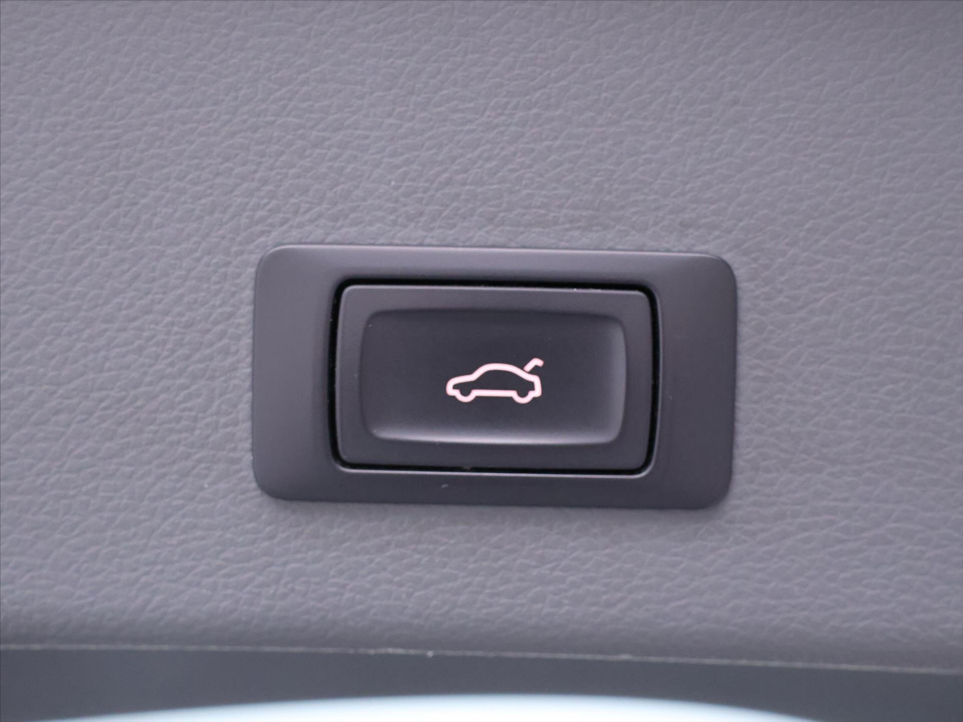 Audi A6 Kombi 3,0 l 180 kw