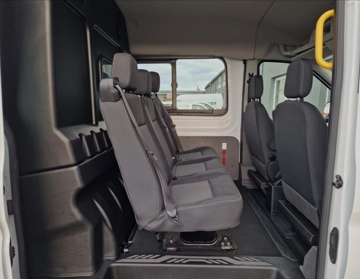 Ford Transit 16