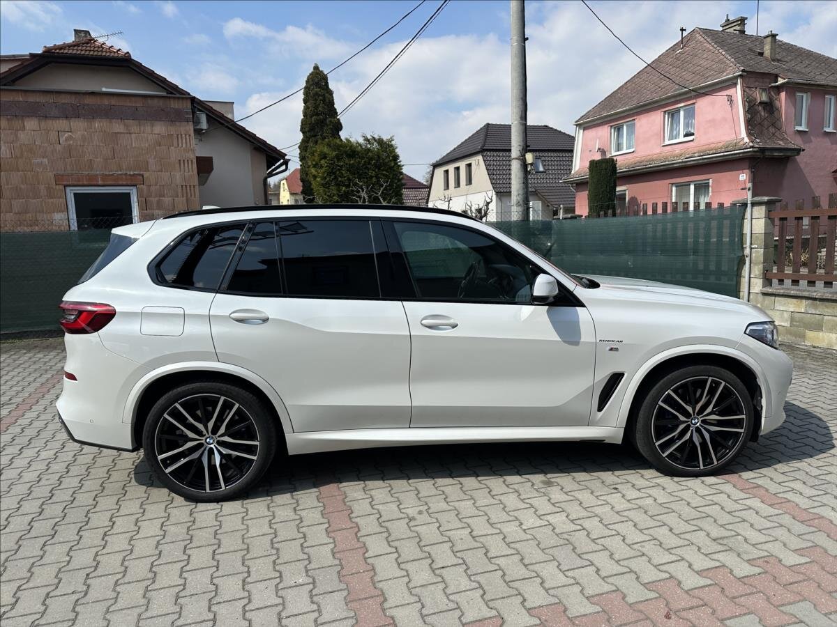 BMW X5 SUV / Terénní 3,0 l 195 kw