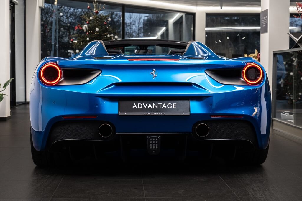 Ferrari 488