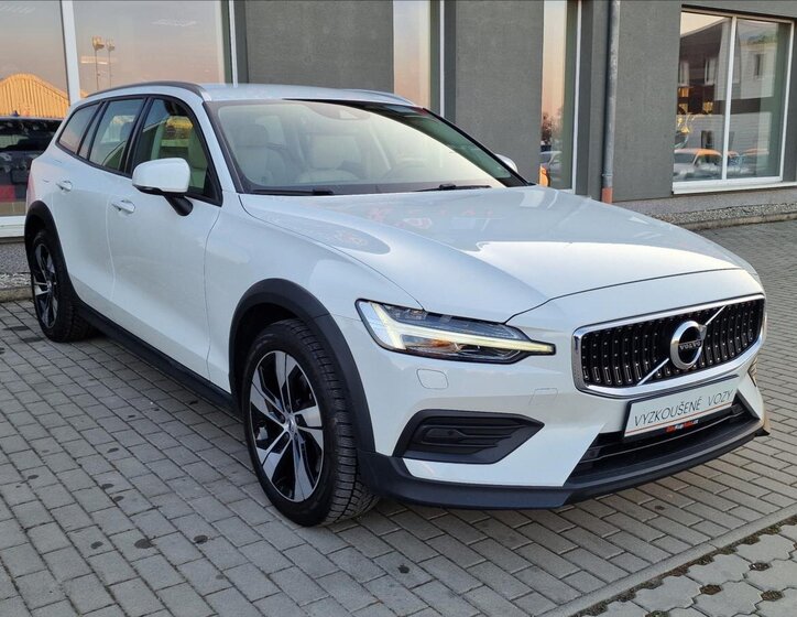Volvo V60 Kombi 2,0 l 140 kw