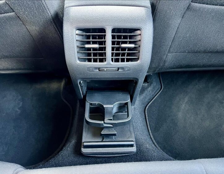 Volkswagen Golf Kombi 1,6 l 77 kw