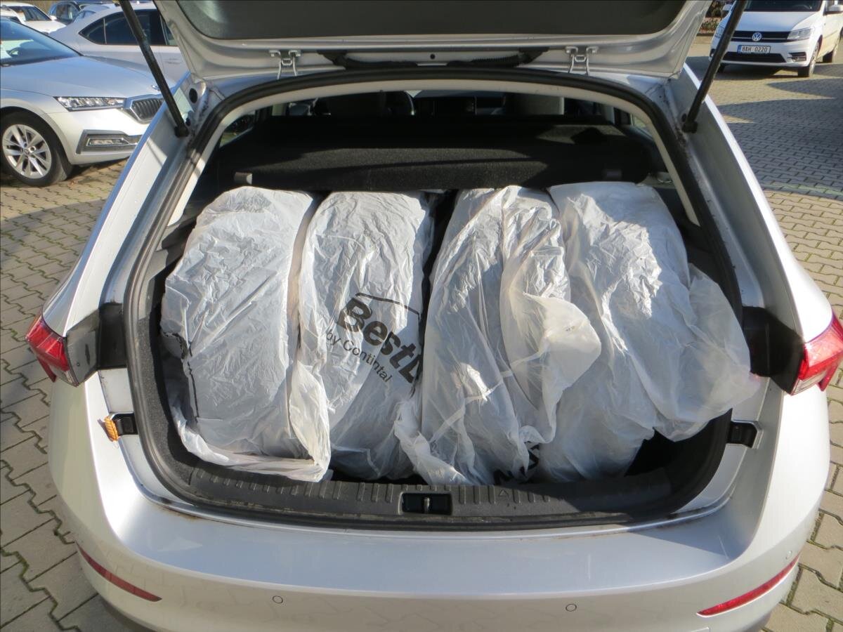 Škoda Scala Hatchback 999,0 70 kw