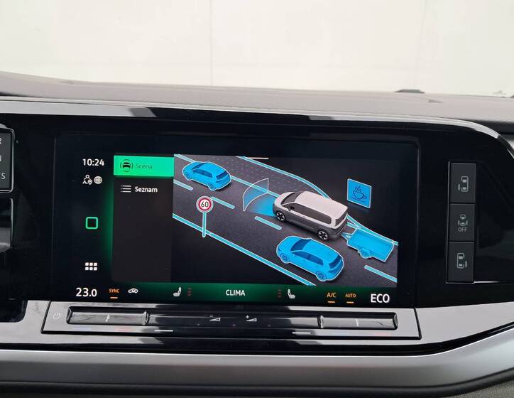 Volkswagen Multivan 11