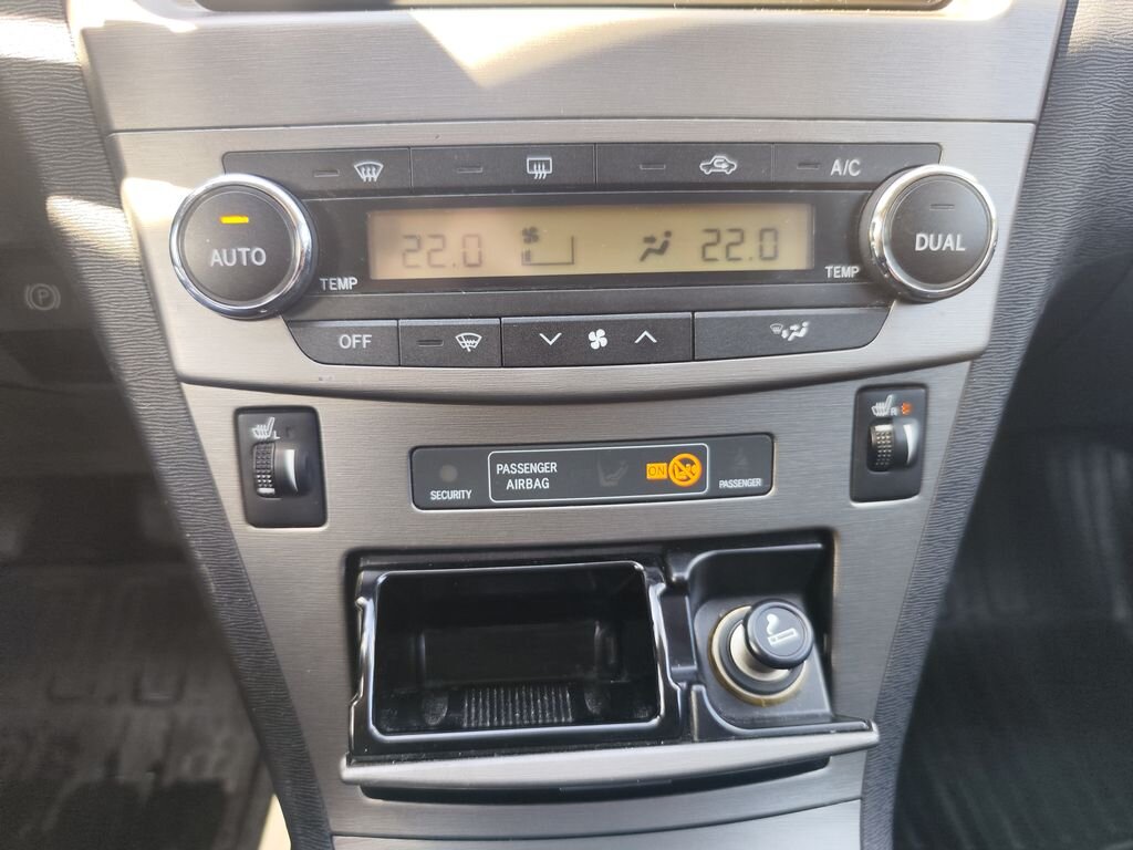 Toyota Avensis Kombi 2,0 l 93 kw