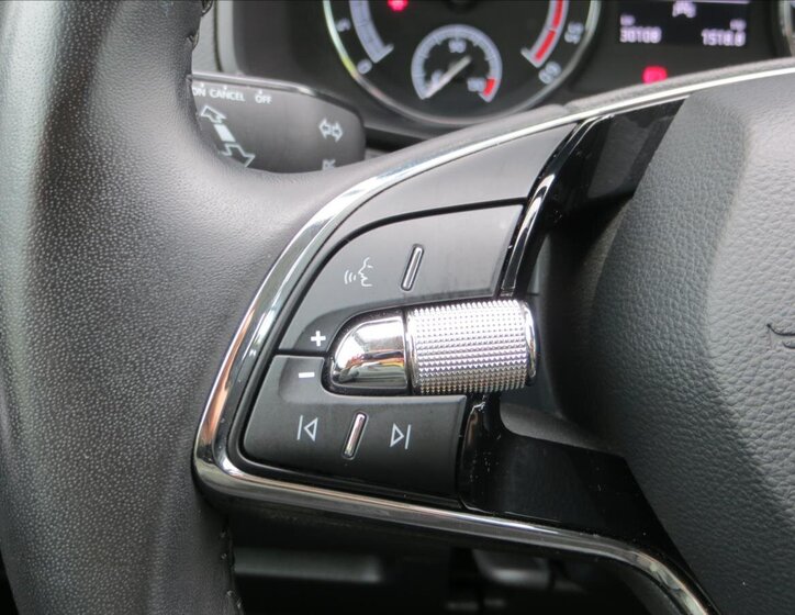 Škoda Karoq SUV 2,0 l 110 kw