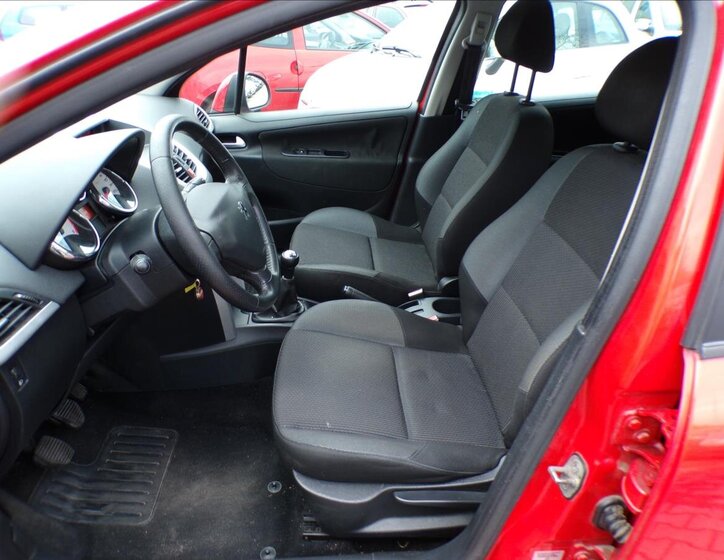 Peugeot 207 Kombi 1,6 l 68 kw