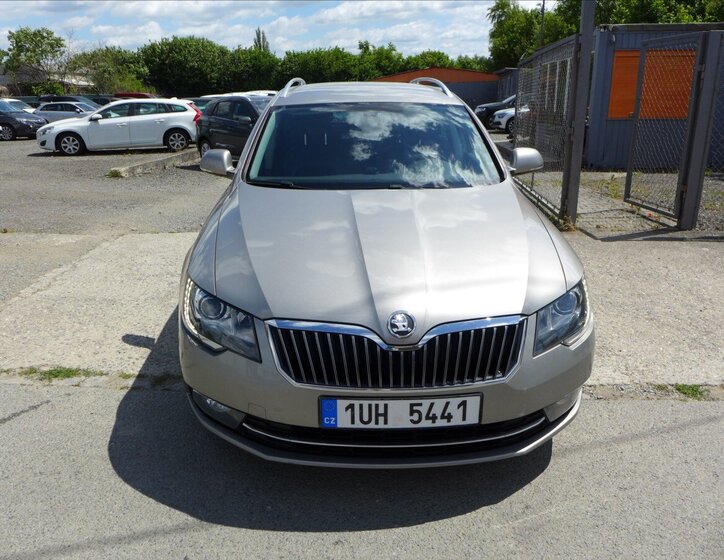 Škoda Superb 3
