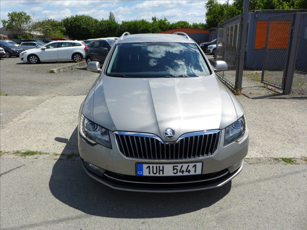 Škoda Superb