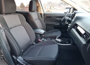 Mitsubishi Outlander SUV 2,4 l 165 kw