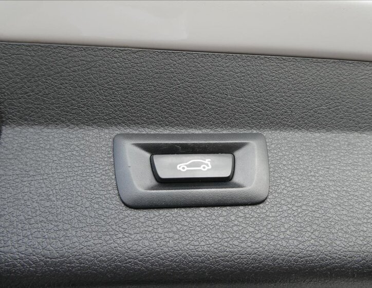 BMW Řada 2 Kombi 2,0 l 110 kw