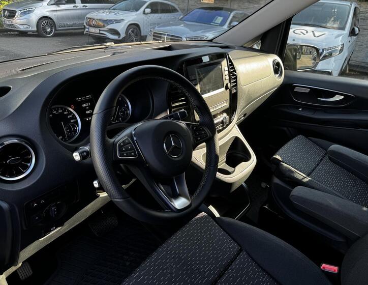 Mercedes-Benz Vito 9