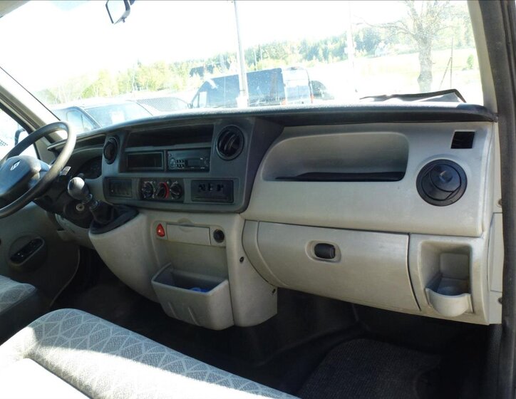 Renault Master 24