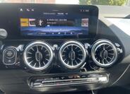 Mercedes-Benz GLA 11