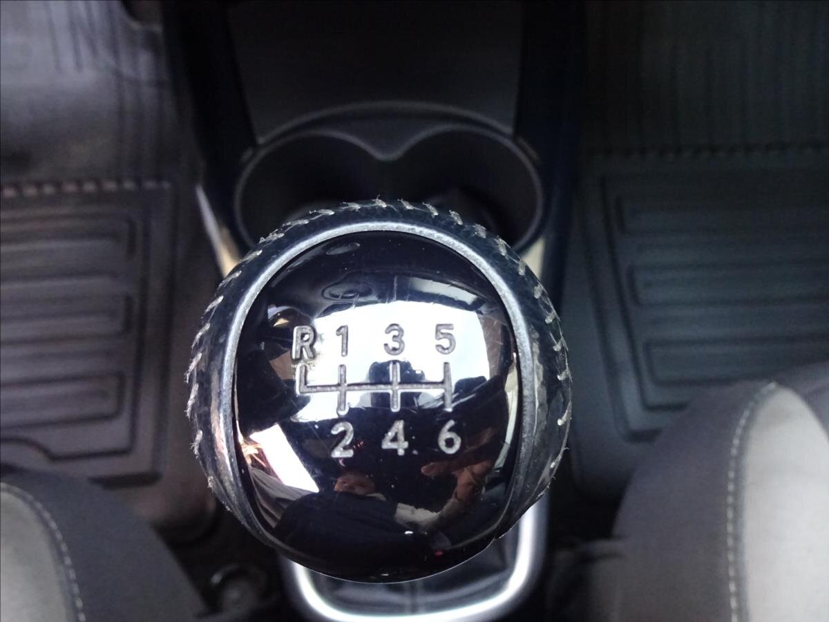 Toyota Yaris Kombi 1,3 l 73 kw