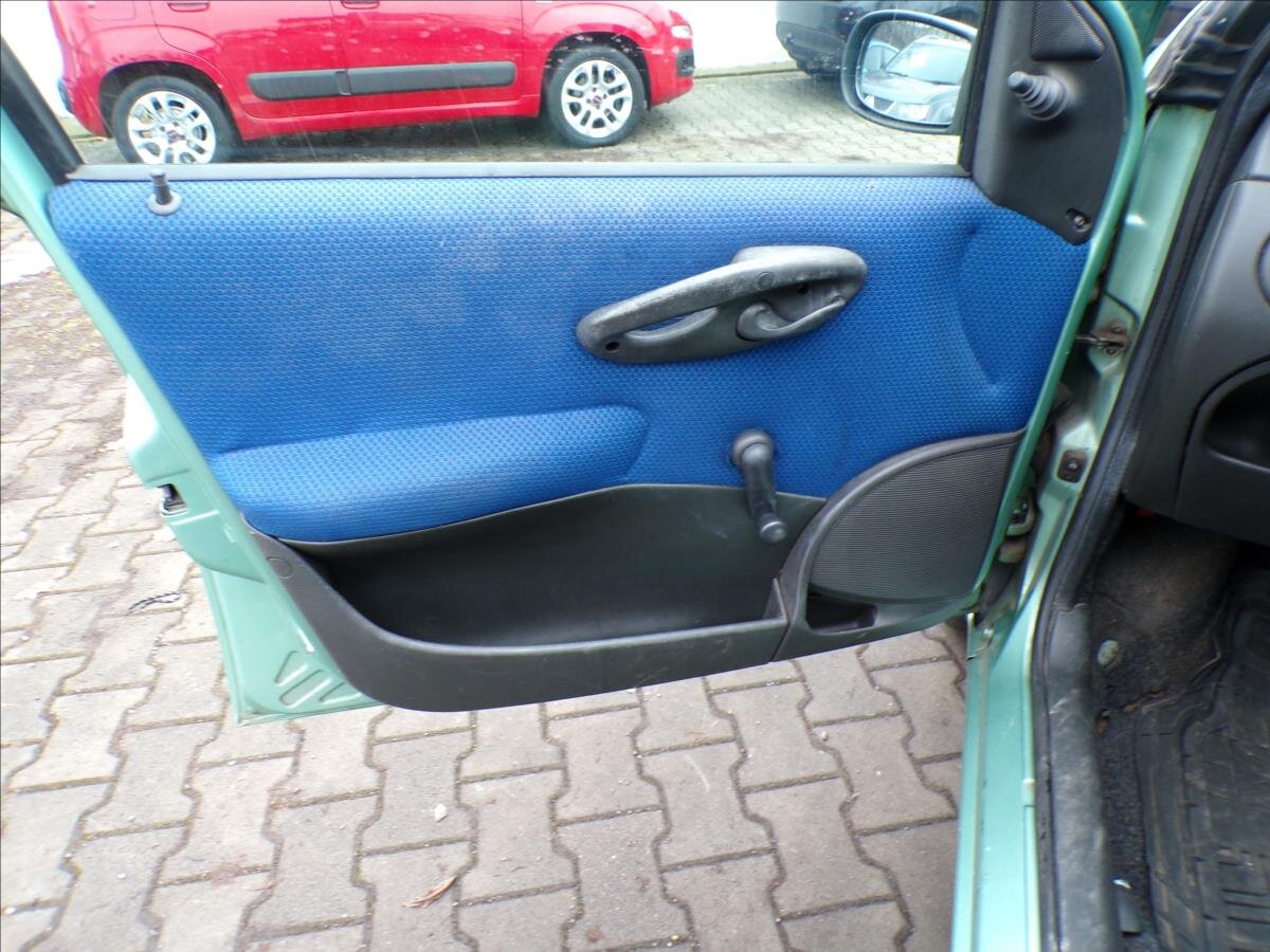 Fiat Punto Hatchback 1,2 l 44 kw