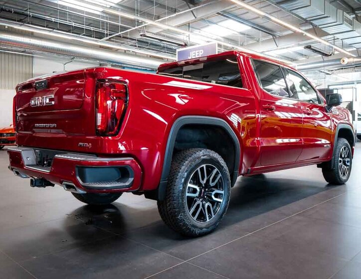 GMC Sierra Pick-up 6,2 l 313 kw