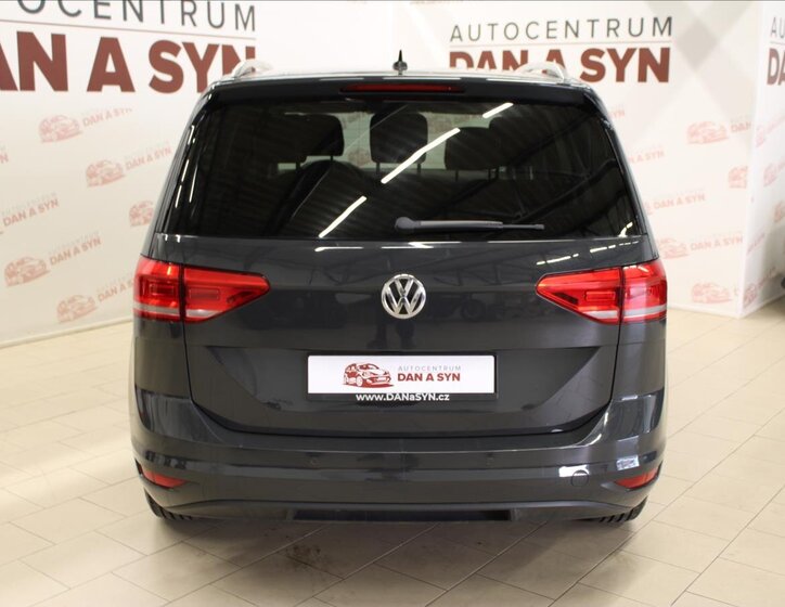 Volkswagen Touran SUV / Terénní 1,2 l 81 kw