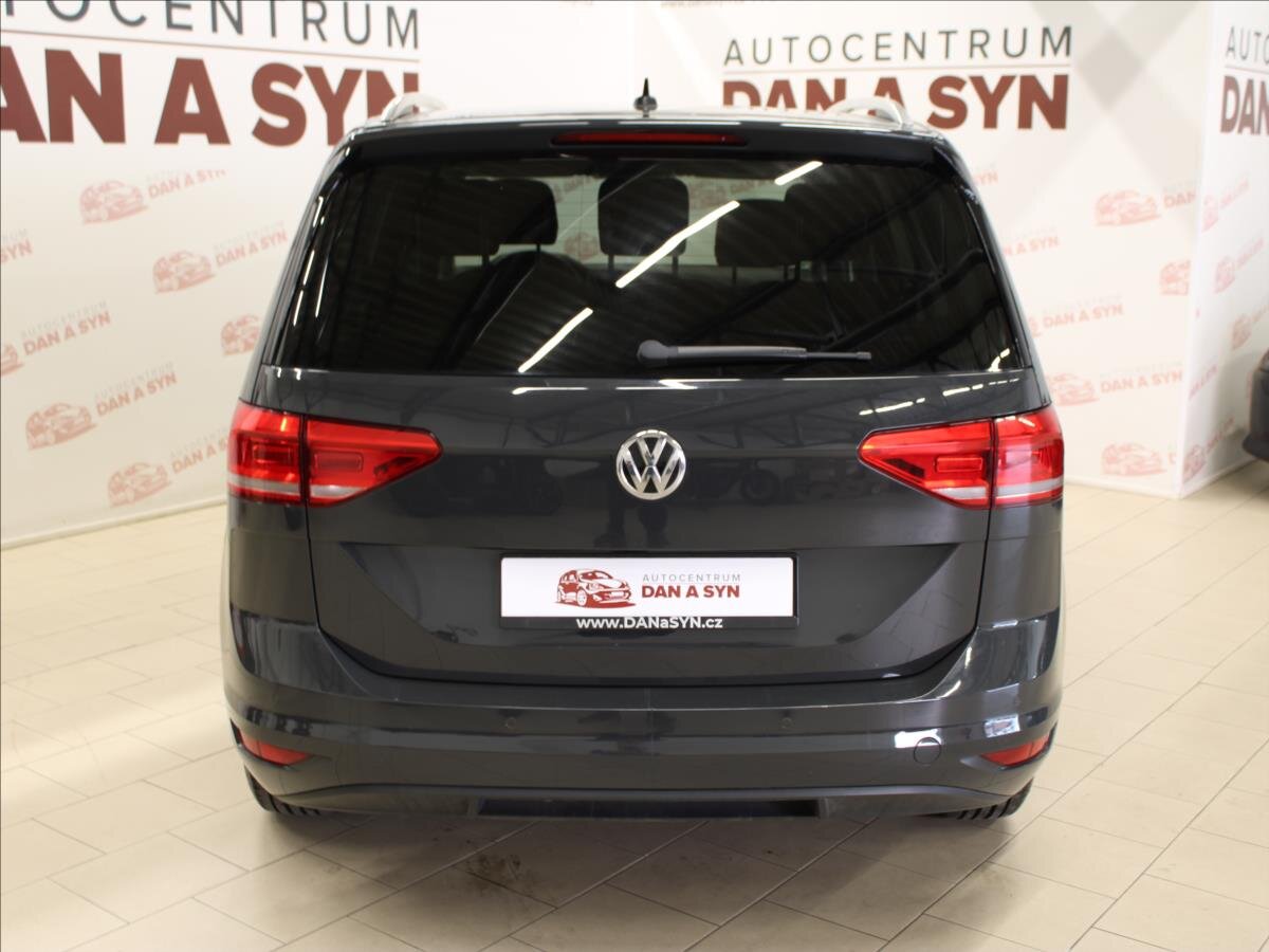 Volkswagen Touran SUV / Terénní 1,2 l 81 kw