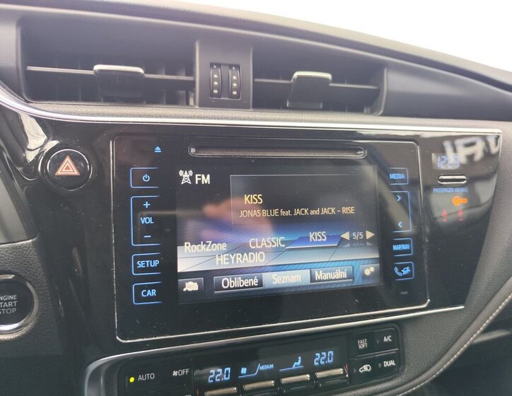 Toyota Auris Kombi 1,6 l 82 kw