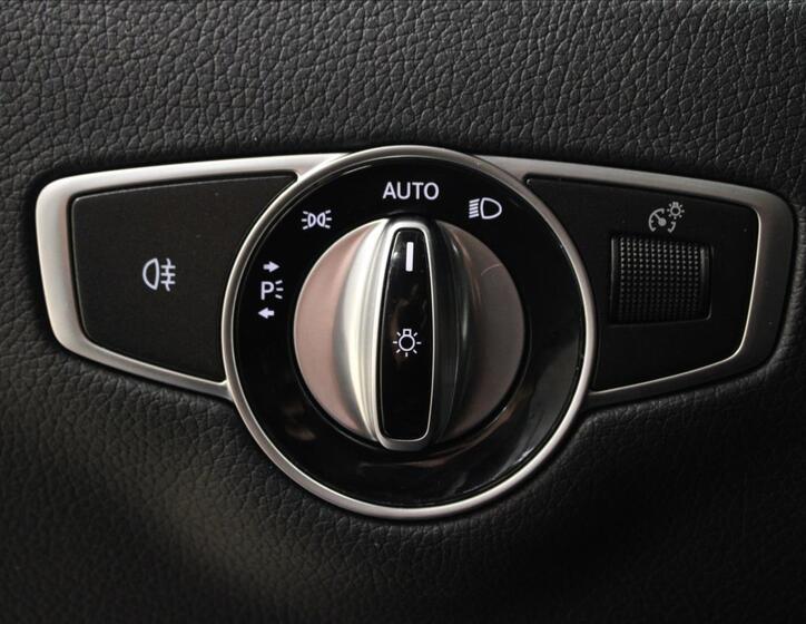 Mercedes-Benz Třídy E 16