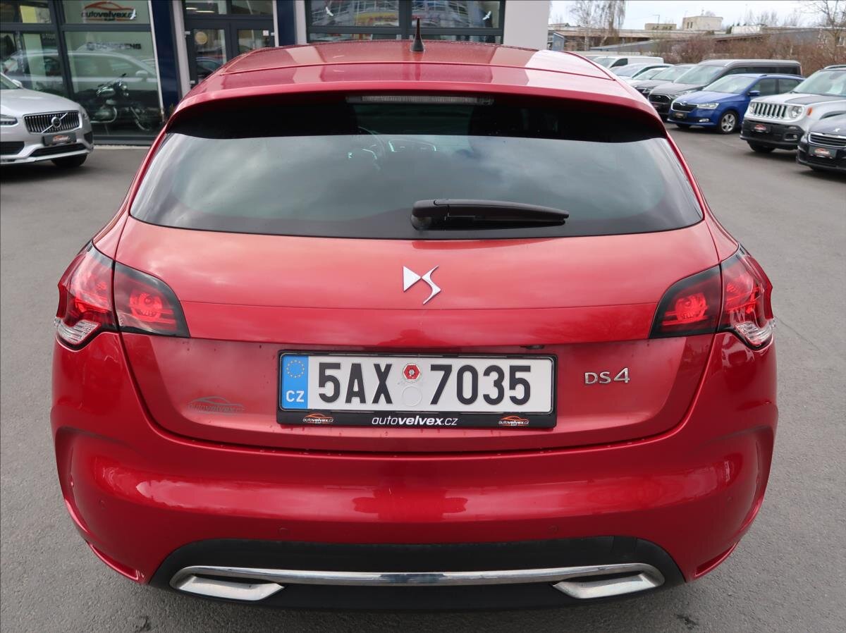 DS Automobiles DS4 Hatchback 1,6 l 88 kw