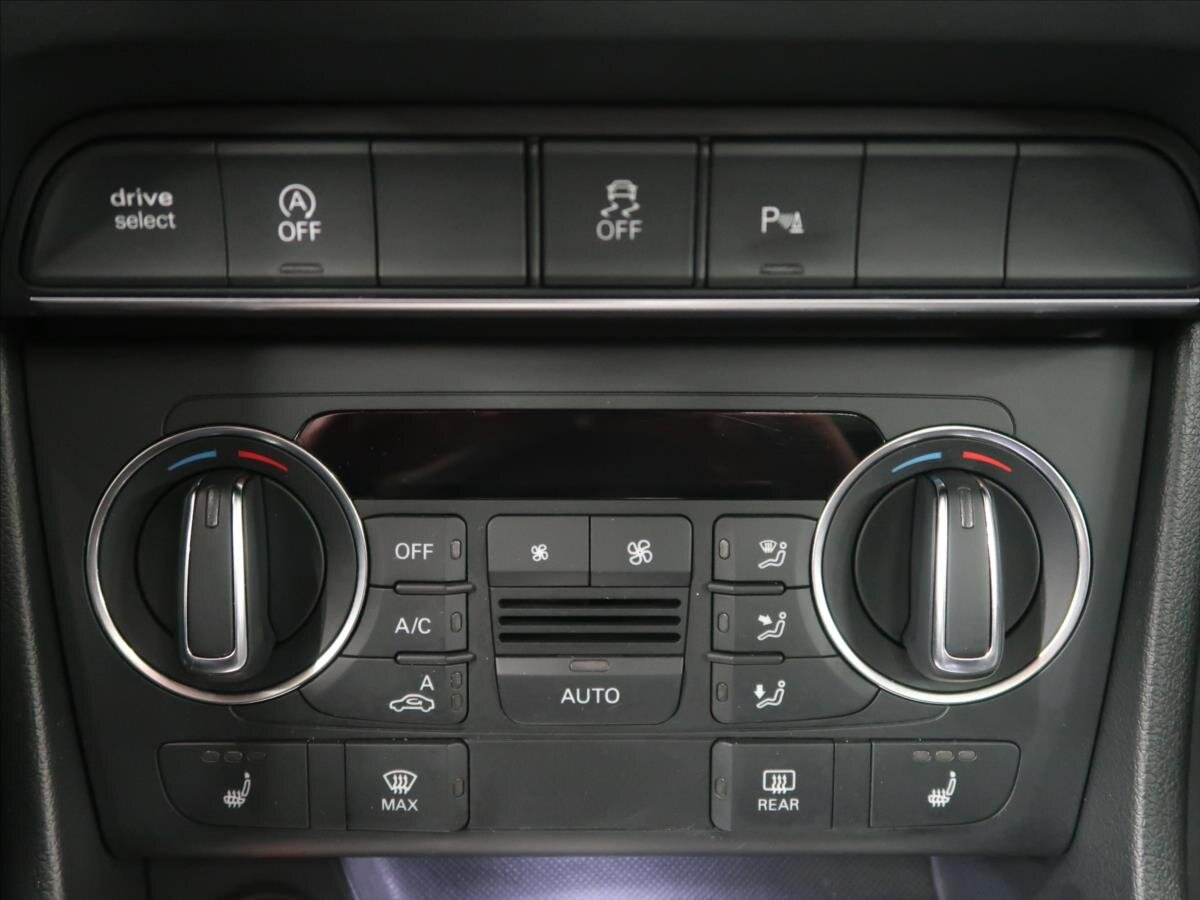 Audi Q3 SUV / Terénní 1,4 l 110 kw