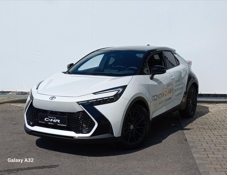 Toyota C-HR CUV / Crossover 2,0 l 112 kw