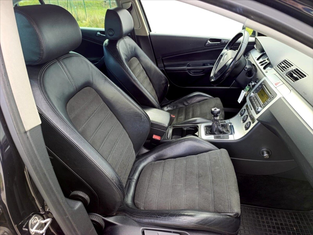 Volkswagen Passat Sedan 2,0 l 103 kw