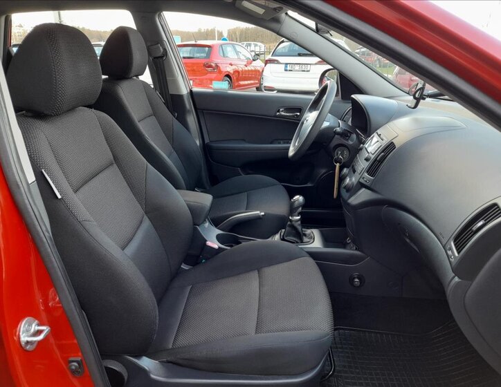 Hyundai i30 Hatchback 1,4 l 80 kw