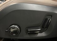 Volvo XC90 SUV / Terénní 2,0 l 335 kw