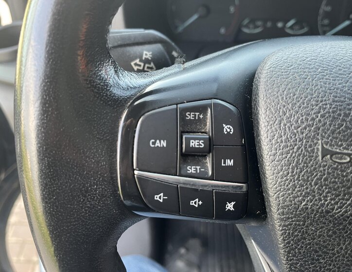 Ford Transit Custom 18