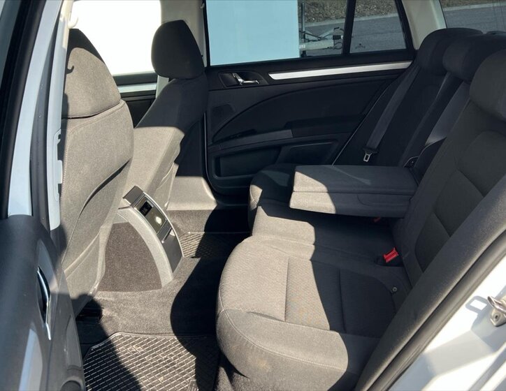 Škoda Superb Kombi 2,0 l 103 kw