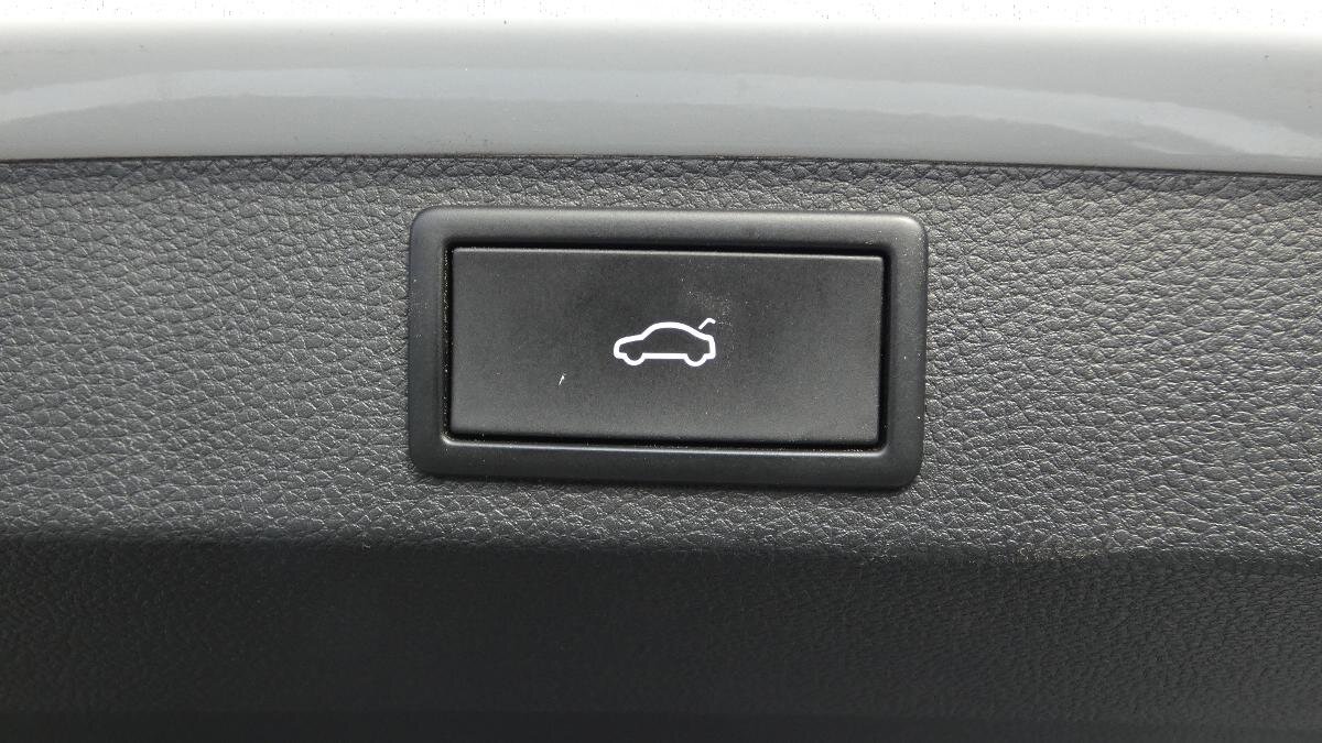 Škoda Karoq SUV / Terénní 1,5 l 110 kw